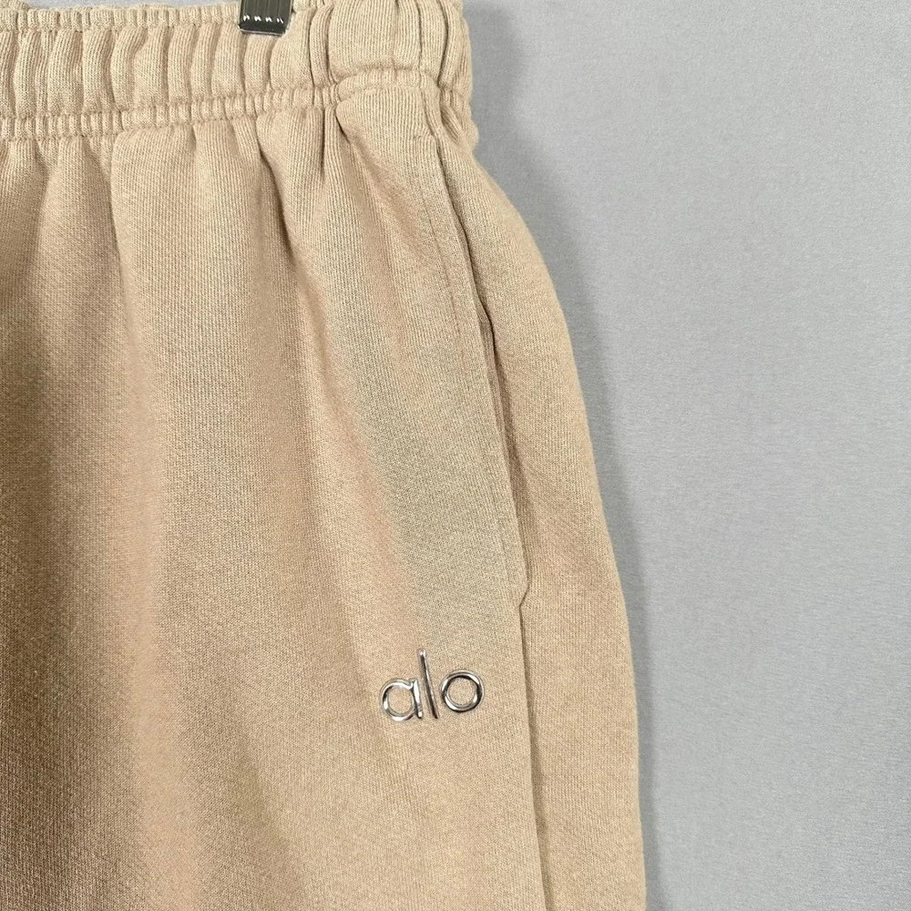 Alo Yoga Accolade Straight Leg Sweatpants Tan Beige Fleece Lounge Pants Small